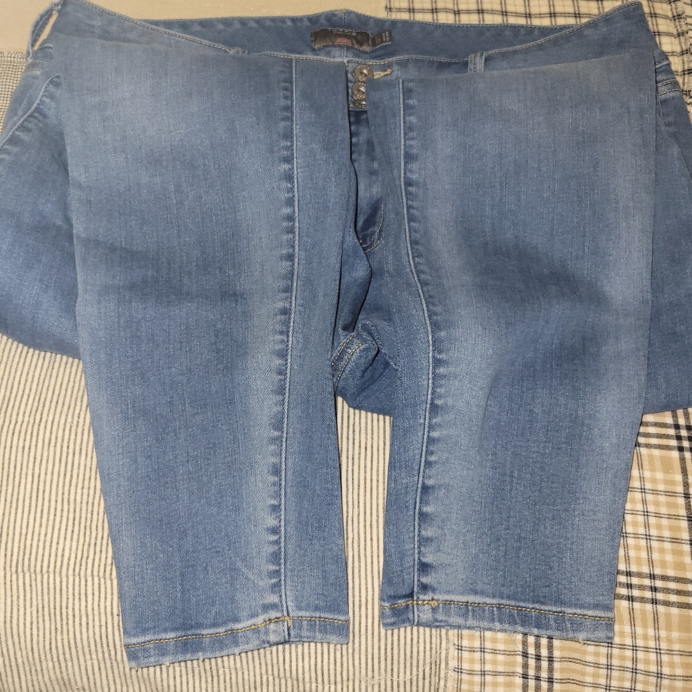 Torrid Super Soft - Picture 5 of 6